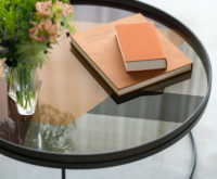 Ethnicraft Koffietafel Metaal Zwart met Pinot Angle Dienblad Ethnicraft Koffietafel Metaal Zwart met Pinot Angle Dienblad